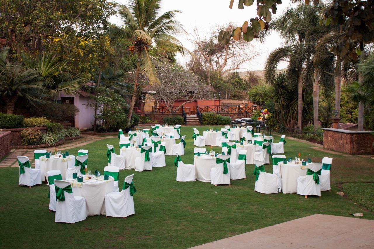 Pride Sun Village Resort & Spa Baga Exterior foto